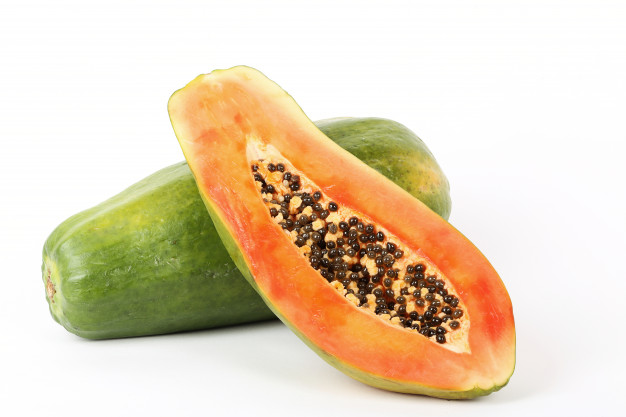 Fresh papaya fruit Free Photo