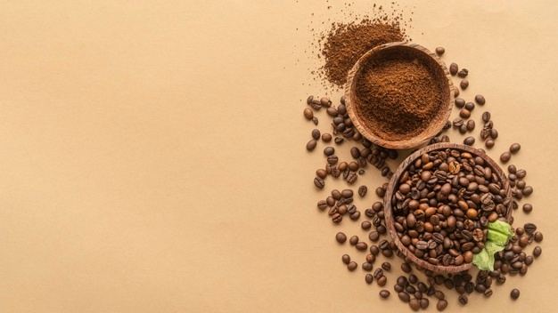 Top view bowls with coffee beans and powder Free Photo