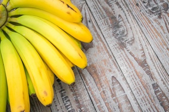 Fresh Bananas Wooden Table 1232 3306