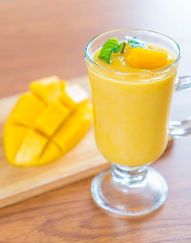 Fresh Mango Smoothie 1339 1485