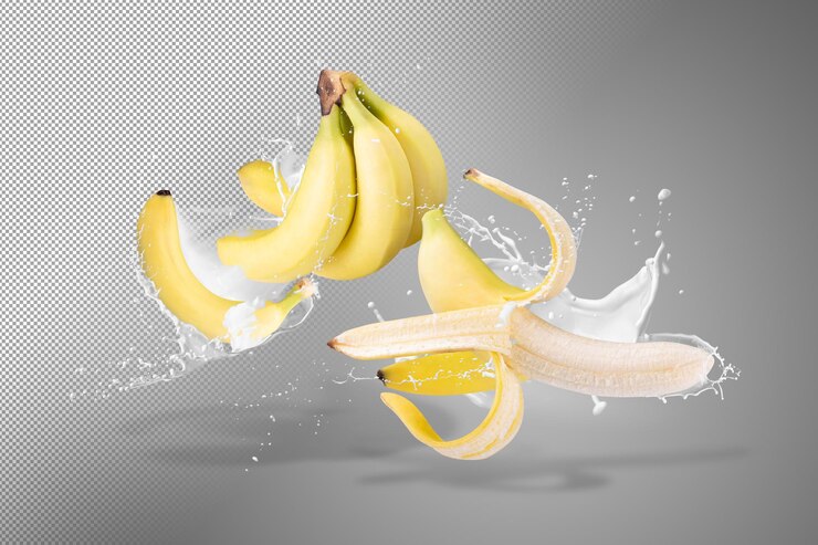 Splashing milk on banana fruit isolated on alpha background Premium Psd