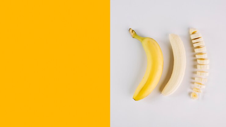 Various conditions of banana Free Photo