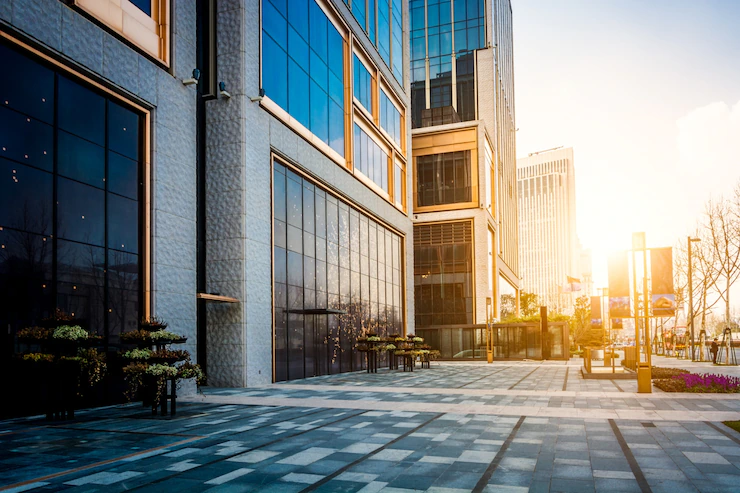 Empty floor front of modern building Free Photo