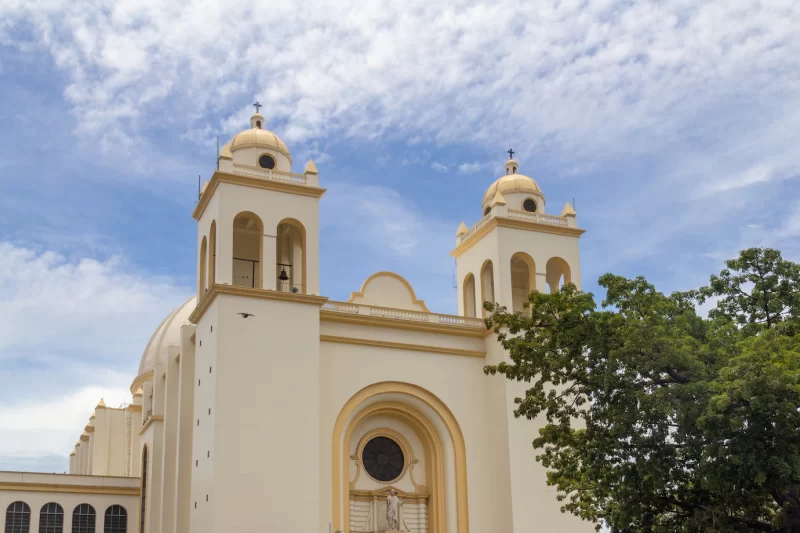 San salvador’s cathedral of the holy savior Free Photo