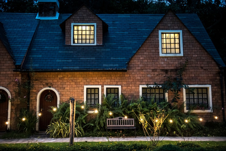 Beautiful Red Brick House With Decorative Lights 53876 49372