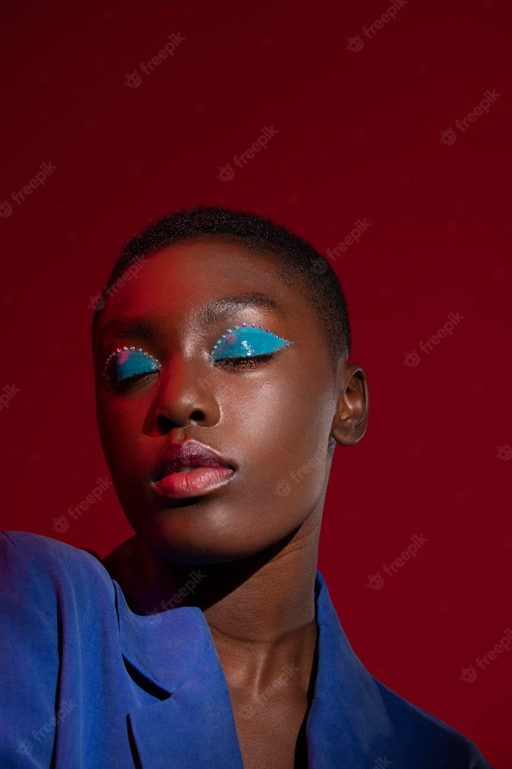 Close up model posing in studio Free Photo