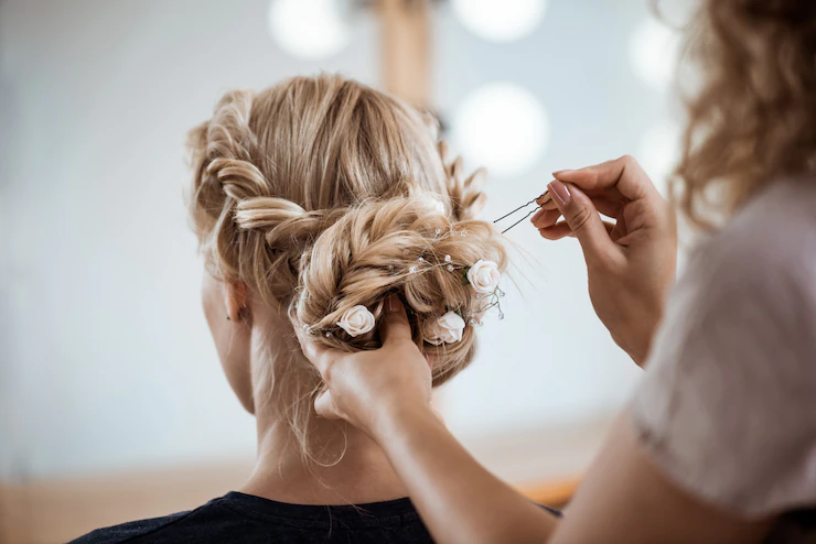 Female Hairdresser Making Hairstyle Blonde Woman Beauty Salon 176420 4458