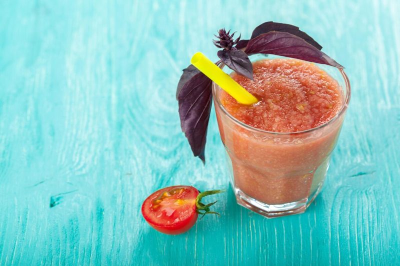 Healthy domestic tomato juice Free Photo