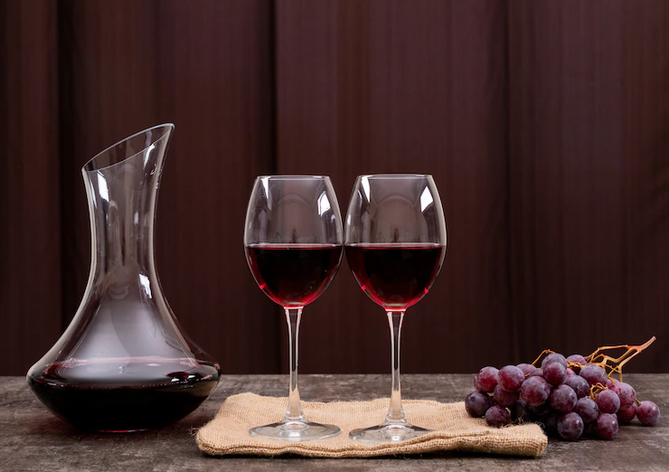 Side View Red Wine Glass With Grape Horizontal 176474 4130