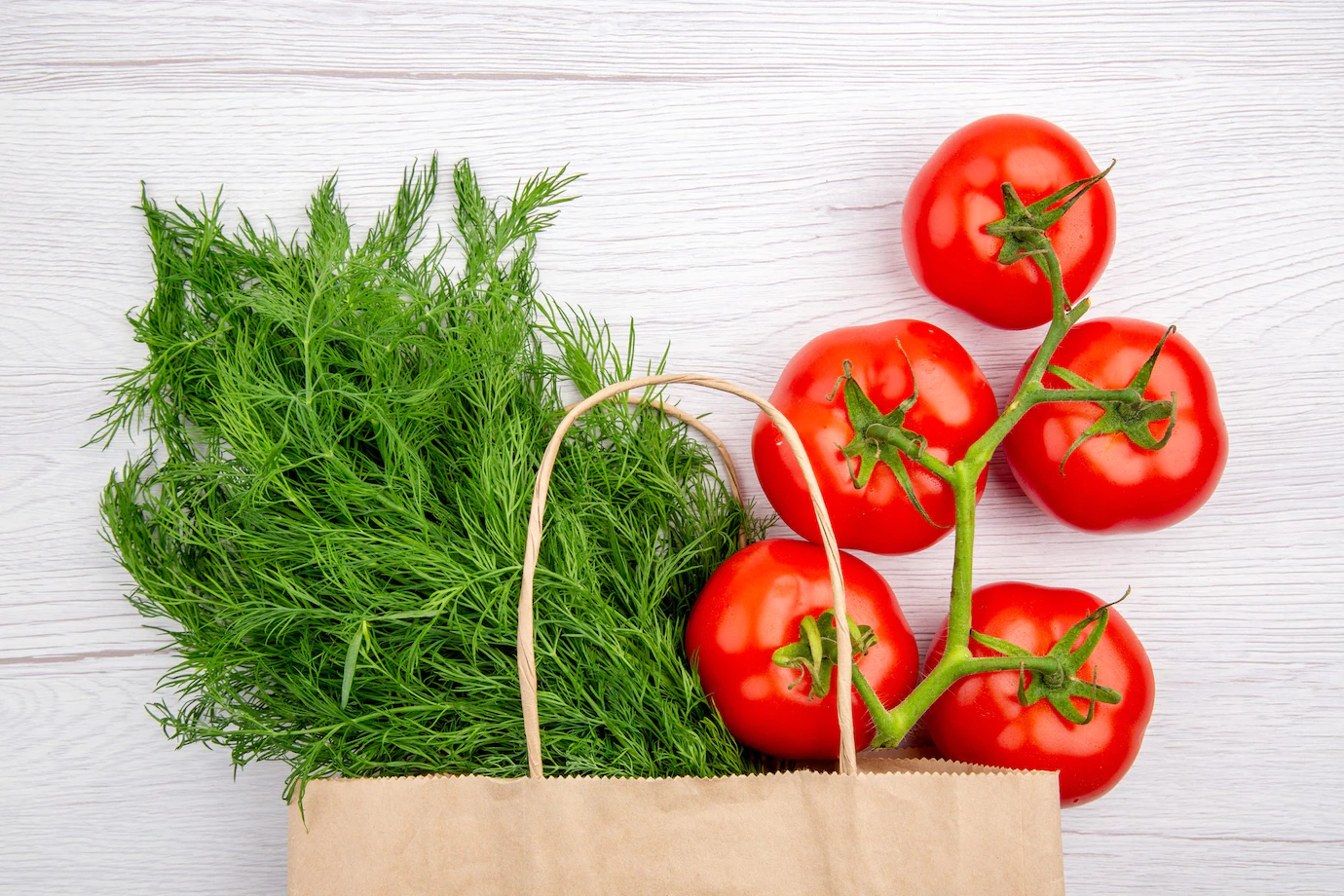 Top View Bundle Green Onion Basket Tomatoes With Stem White Background 140725 143099