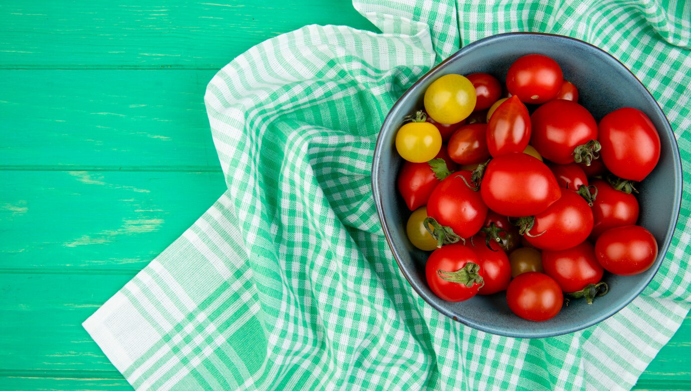 Top View Tomatoes Bowl Cloth Right Side Green Surface 141793 10224