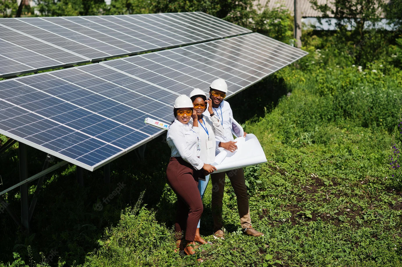 African American Technician Checks Maintenance Solar Panels Group Three Black Engineers Meeting Solar Station 627829 4813