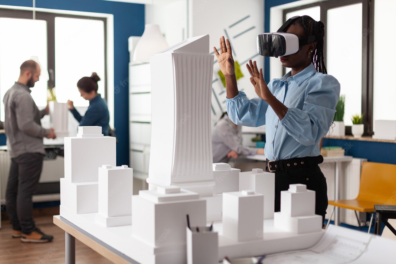 African American Woman Using Vr Glasses Work 482257 10518