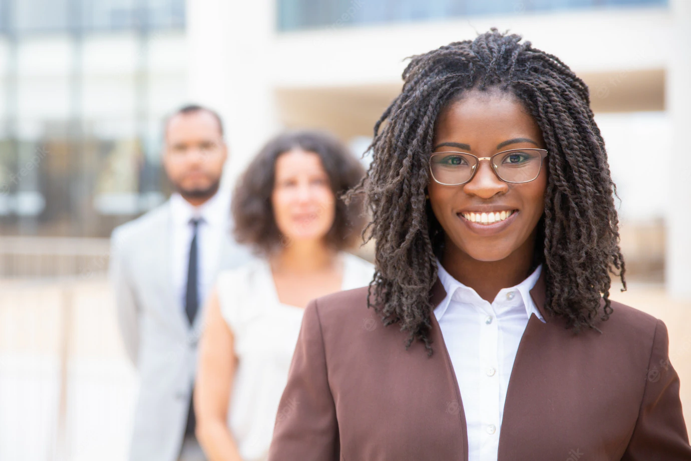 Cheerful Young African American Businesswoman 1262 21011