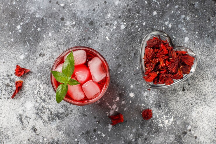 Cold Brew Hibiscus Tea With Ice Basil Leaves 114579 24567