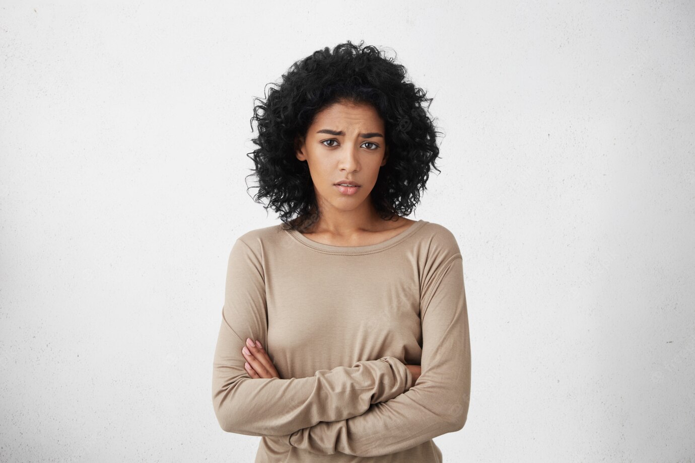 Indoor Shot Skeptical Young Mixed Race Woman Feeling Suspicious Her Look Expressing Disapproval Doubt Keeping Arms Crossed While Having Suspicion That Her Husband Cheated Her Horizontal 273609 1262