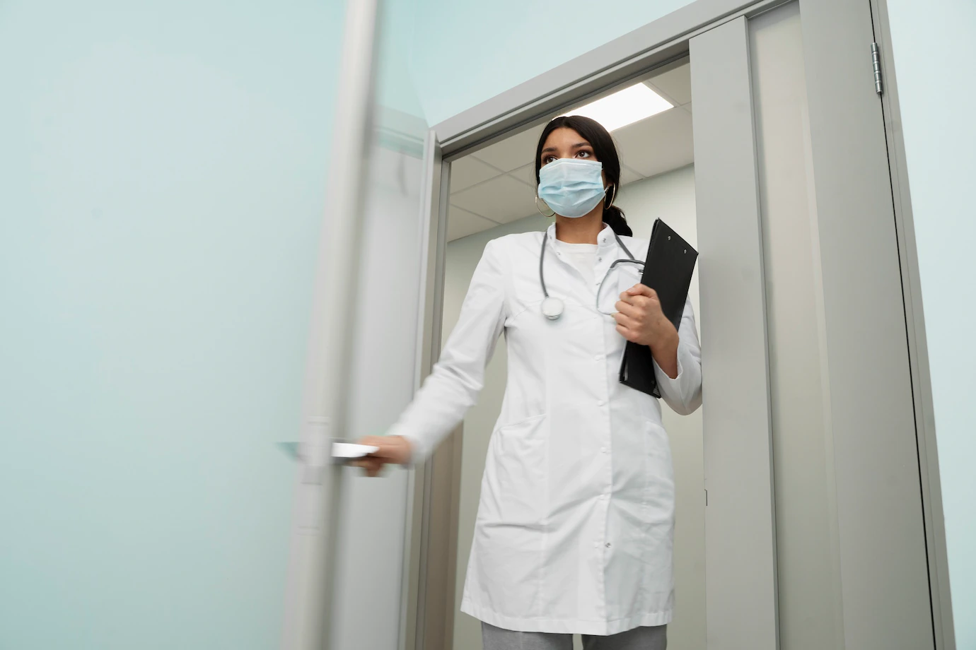Medium Shot Doctor Wearing Face Mask 23 2149355022