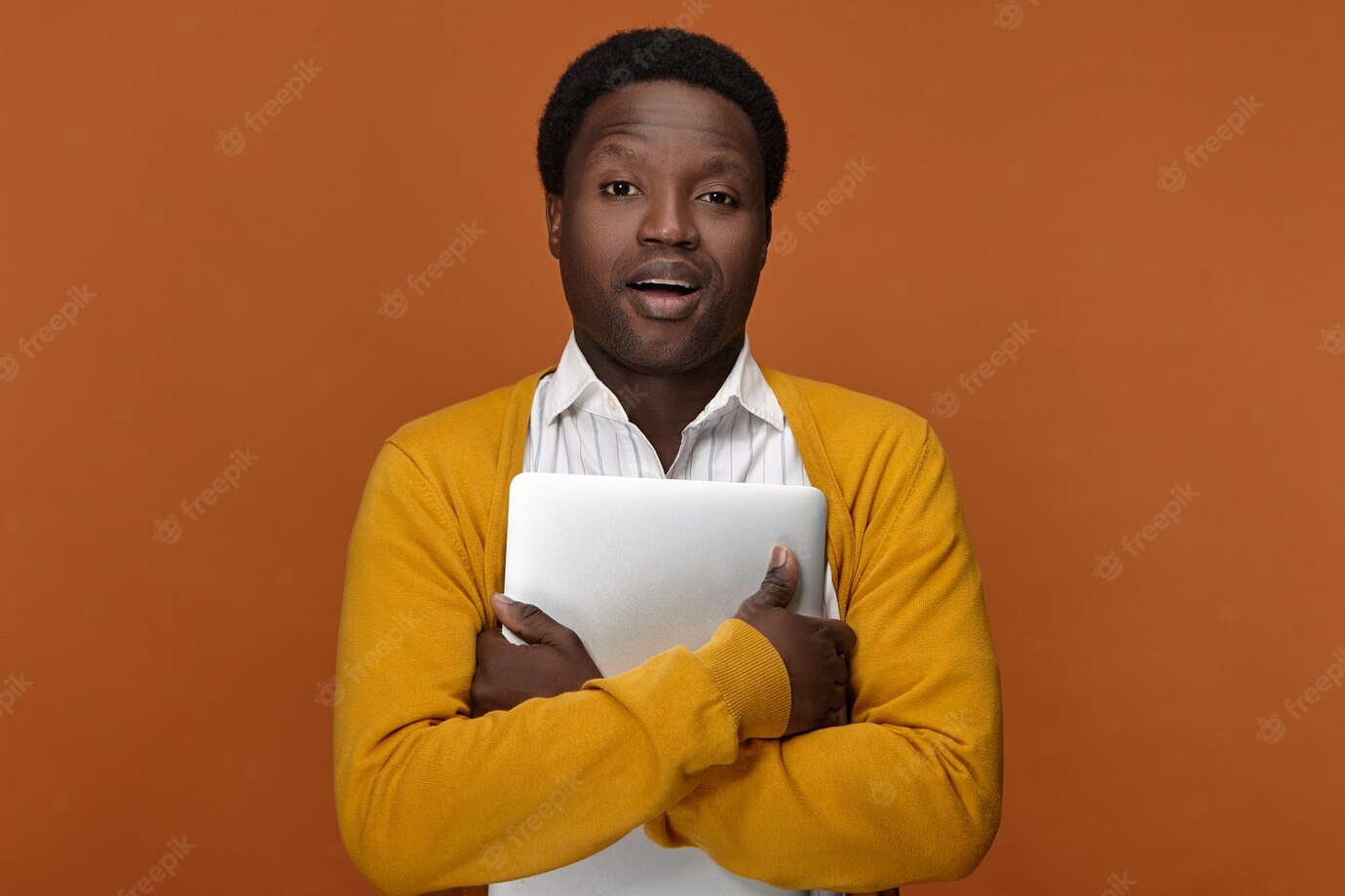 Picture Stylish Young Dark Skinned Manager Yellow Cardigan Holding Generic Laptop Leaving Office After Work People Modern Technology Job Occupation Electronic Gadgets Concept 343059 1565