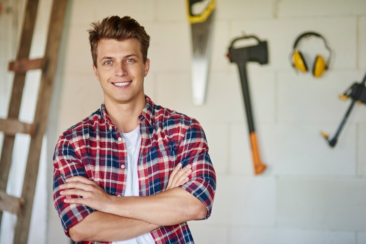 Portrait Confident Young Carpenter 329181 15682 (1)