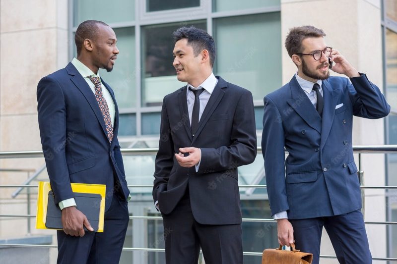 Portrait of multi ethnic business team Free Photo