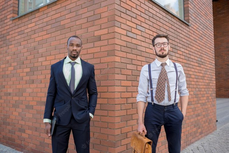 Portrait of multi ethnic business team Free Photo